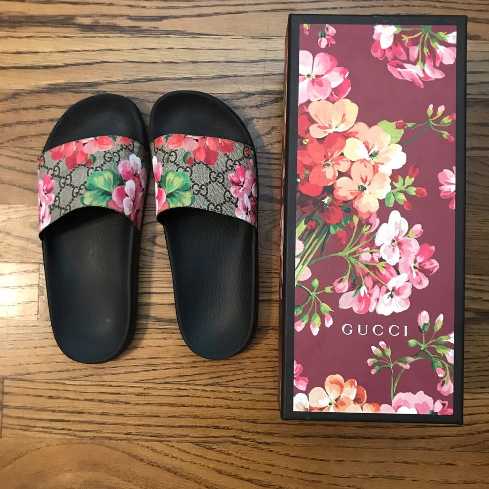 GG Blooms Supreme Slides
